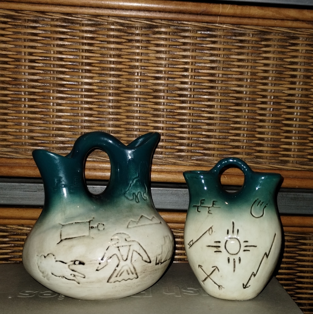 Native American Wedding Vases Petrolyphs, Sothwestern (2)